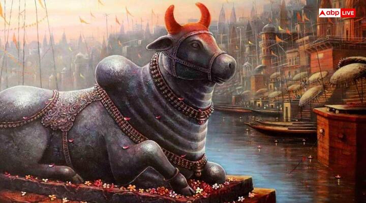 नंदी- नंदी बैल शिवजी का वाहन है. सोमवार के दिन भक्त शिव मंदिर में भगवान शिव की पूजा के लिए जाते हैं और साथ ही इसी दिन नंदी की भी पूजा करते हैं. इसके साथ ही नंदी के कान में अपनी मनोकामना भी कहते हैं.