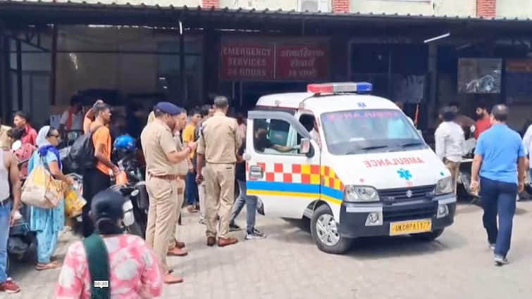 Haridwar Mansa Devi pedestrian path Stampede 6 people died and many injured हरिद्वार: मनसा देवी मंदिर के पैदल मार्ग पर मची भगदड़, 7 लोगों की मौत और कई घायल