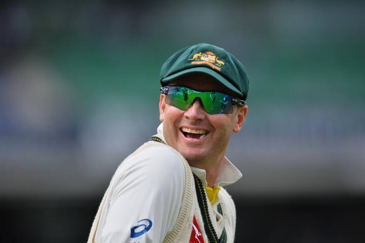 ২০১৪ সালে কেপ টাউনে মর্নি মর্কেলের একাধিক বল মাইকেল ক্লার্কের গায়ে লাগে।