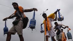 सपा विधायक रिजवी कांवड़ यात्रियों को बताया गांव के अनपढ़, कहा- अंधविश्वास में फंसते हैं