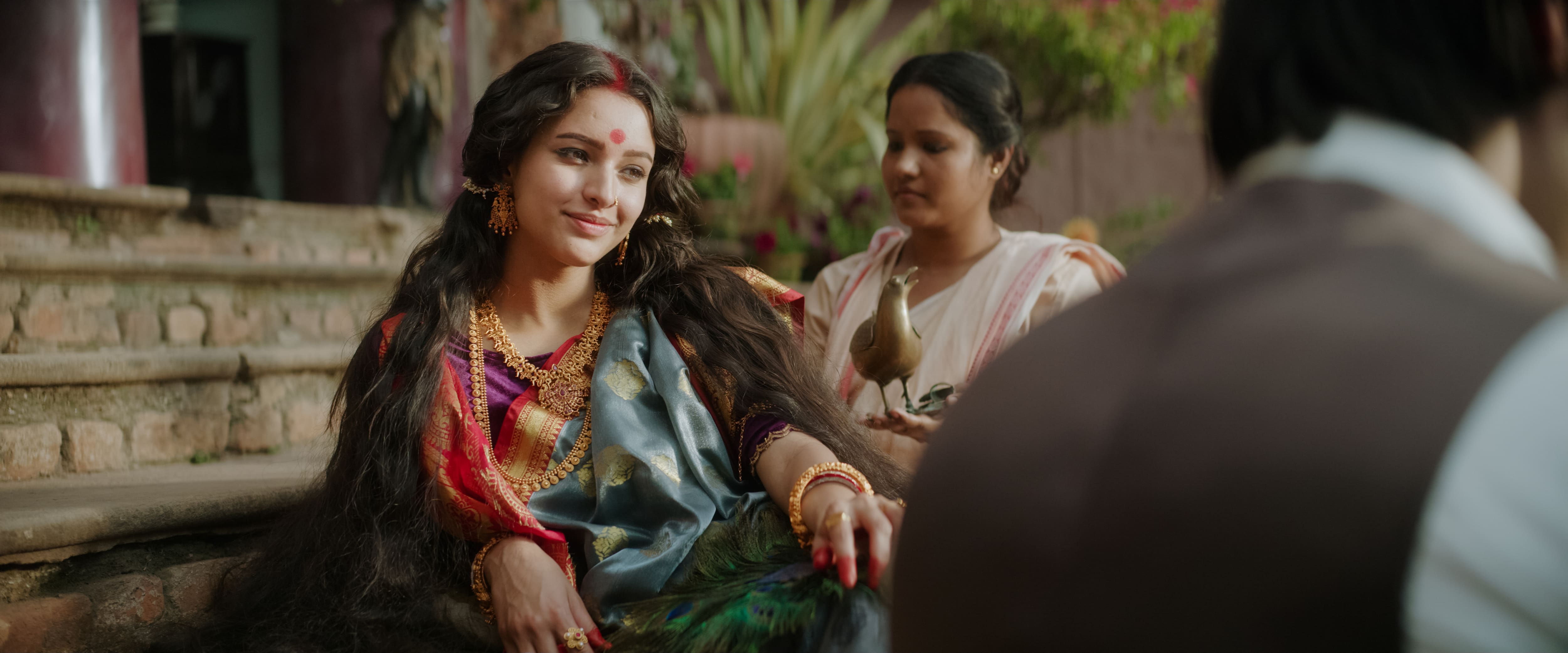 Then the horror film is Bulbul, in which the audience found his style very spectacular. This film is also available on Netflix.