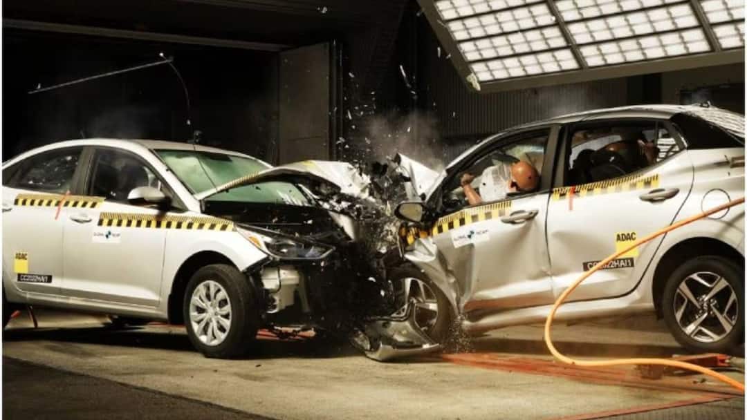 Safest Cars: சேஃப்டிக்காக நிரம்பி வழியும் கேஜட்ஸ்..! நம்மூரில் 5 ஸ்டார் ரேட்டிங் கார்கள் - நாலா பக்கமும் பாதுகாப்பு