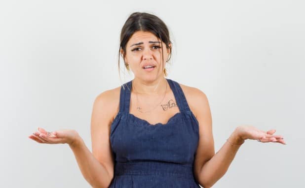 हार्मोनल असंतुलन: एक्स्ट्रीम डाइटिंग से शरीर में हार्मोन का संतुलन बिगड़ सकता है, जिससे महिलाओं को पीरियड्स से जुड़ी समस्याएं और मूड स्विंग्स जैसी परेशानियां हो सकती हैं.