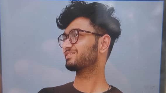दिल्ली में 25 साल के CA ने की आत्महत्या, सुसाइड नोट में लिखा, 'मौत जिंदगी का खूबसूरत हिस्सा'