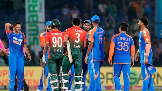 क्रिकेटर ने चलाए घूंसे, मारपीट मामले में FIR दर्ज! जानें क्या है पूरा मामला क्रिकेटर ने चलाए घूंसे, मारपीट मामले में FIR दर्ज! जानें क्या है पूरा मामला