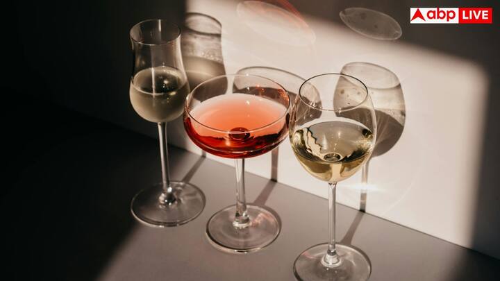 डॉक्टर्स का कहना है कि सिर्फ थोड़ी मात्रा ही सही है. मतलब रोज सिर्फ आधा या एक गिलास. महिलाओं के लिए तो ये और भी कम होना चाहिए.