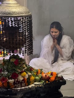 हर हर महादेव, पहिला श्रावणी सोमवार, गौतमी पाटीलने घेतलं महादेवाचं दर्शन, पाहा फोटो