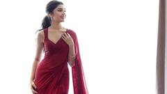 Krithi Shetty: రెడ్ శారీలో 'బేబమ్మ' - క్యూట్ లుక్స్‌తో మెస్మరైజ్ చేసేస్తుందిగా...