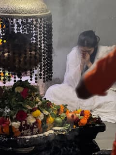 हर हर महादेव, पहिला श्रावणी सोमवार, गौतमी पाटीलने घेतलं महादेवाचं दर्शन, पाहा फोटो