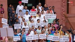 सपा, कांग्रेस चुप, BJP और NDA सांसदों ने उठाई अखिलेश की पत्नी डिंपल के लिए आवाज