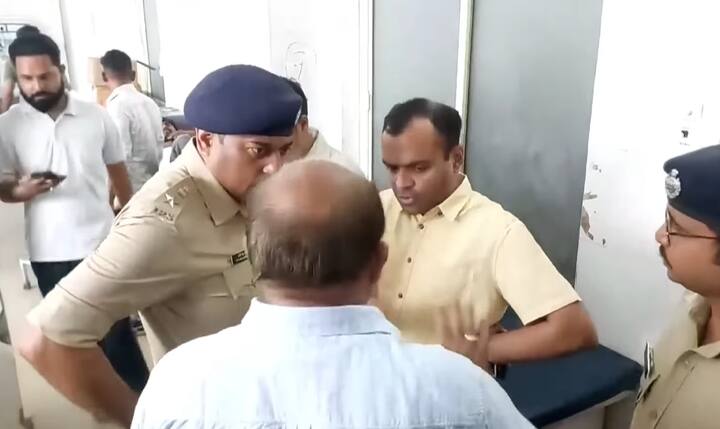 अधिकाऱ्यांचे म्हणणे आहे की त्यांच्याकडून कोणतीही चूक झाली नाही आणि भाविकांची संख्या त्यांनी आधीच अंदाजे केली होती, कारण रस्तेही त्यांच्या अखत्यारीत होते. मात्र वेळेवर योग्य पावले न उचलल्यामुळे ही दुर्घटना घडली आणि आता वन विभाग चौकशीची वाट पाहत आहे.