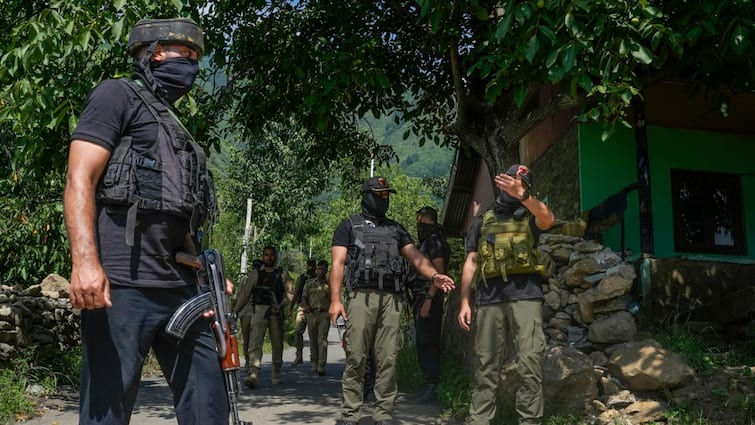 Encounter Breaks Out Between Security Forces And Terrorists In J&K’s Kulgam