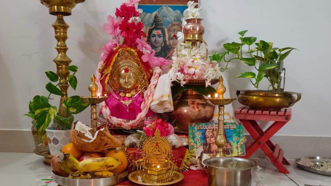 Mangala Gauri Vrat in 2025: శ్రావణ మంగళగౌరీ వ్రతం - కావాల్సిన సామగ్రి, పూజ చేసుకునే విధానం! Sravana Mangalavaram Pooja Vidhanam Mangala Gowri Vratham and katha Mangala Gauri Vrat in 2025: శ్రావణ మంగళగౌరీ వ్రతం - కావాల్సిన సామగ్రి, పూజ చేసుకునే విధానం!