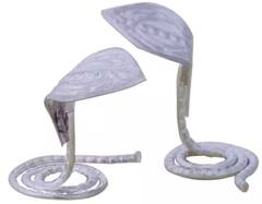 Shravan 2025: શિવલિંગ પર ચાંદીના નાગ-નાગિનની જોડી અર્પણ કરવાથી શું થાય છે, જાણો તેના લાભ