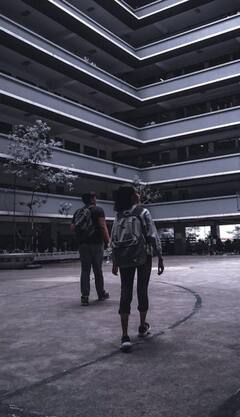 भारतातील सर्वात महागडं कॉलेज कोणतं?