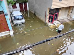 Patna Waterlogging: 2 दिन की बारिश में पटना का हाल बेहाल, तस्वीरों में देखें लोगों की परेशानी