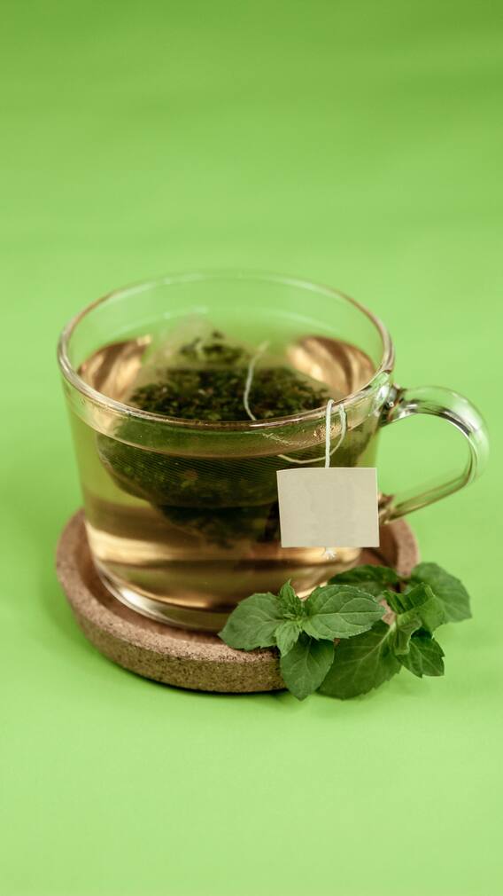 Washing Hair With Tea Leaves: 5 Surprising Benefits You Didn’t Know About