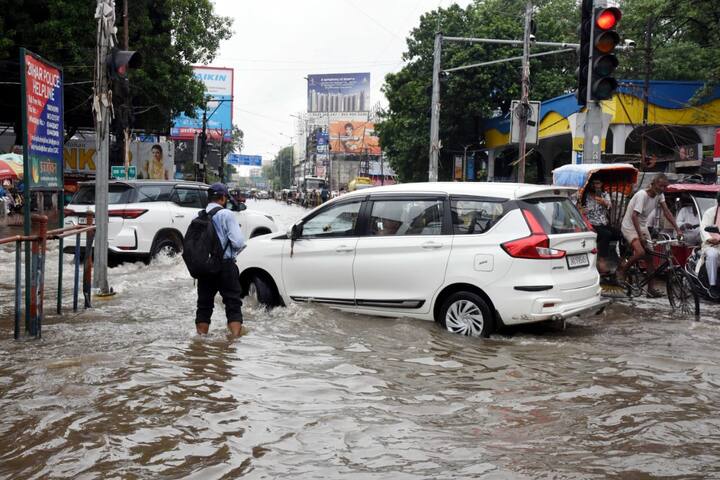 उस वक्त नगर निगम ने बड़ा दावा किया था. आज फिर वही स्थिति देखने को मिल रही है. देखने से ऐसा लग रहा है कि चार साल में भी नगर निगम में कोई बदलाव नहीं किया है.
