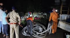 मुंबई-गोवा महामार्गावर LPG गॅस वाहून नेणारा टँकर पलटी, वायूगळतीने घबराट, हायवेवरील वाहतूक ठप्प