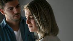 Marital Loneliness: একছাদের নীচে থেকেও একাকী, বৈবাহিক নিঃসঙ্গতা কী?