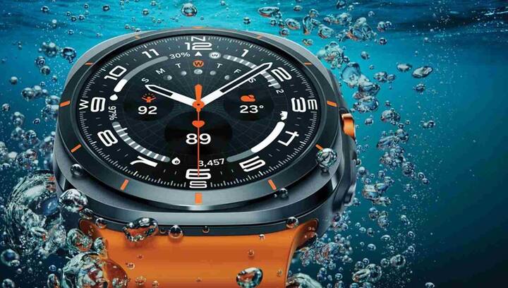Samsung Galaxy Watch Ultra (47mm, LTE):આ વૉચ દેખાવમાં સ્ટાઇલિશ અને ફીચર્સમાં મજબૂત છે. તેમાં 100 કલાક સુધી બેટરી, સેફાયર ગ્લાસ, ડ્યુઅલ GPS, હેલ્થ ટ્રેકિંગ (BP અને ECG), તેમજ ઇમરજન્સી માટે ક્વિક બટન અને સાયરન છે. આ સ્માર્ટવોચ એક્ટિવ અને એડવેન્ચર પસંદ કરનારી બહેનો માટે છે જે સેફ્ટી અને પરફોર્મન્સ બંને ઇચ્છે છે.
