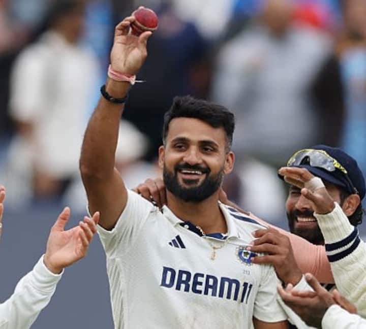 Akash Deep: Akash took 10 wickets in the Test played in Edgbaston. He can replace Jaspreet Bumrah in playing 11. He did not play in the fourth Test due to Grin injury, but now he is fit. The 28 -year -old bowler has taken 26 wickets in 9 Tests for India.