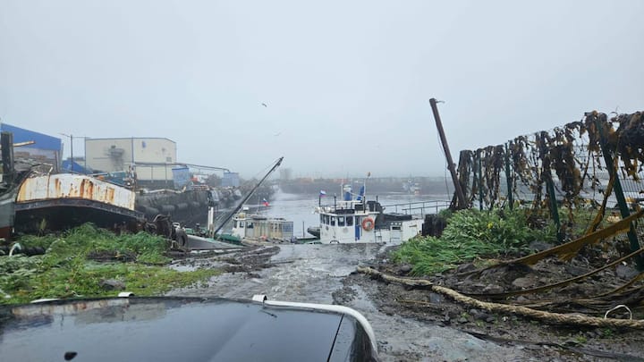 Flooded streets of Severo-Kurilsk after tsunami waters surged through the coastal town. (Image Source: x/ theinformant_x)