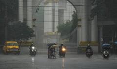 West Bengal Weather Update: āĻĻāĻā§āώāĻŋāĻŖāĻŦāĻā§āĻā§ āĻāĻāĻ āĻāĻžāϰ⧠āĻŦā§āώā§āĻāĻŋāϰ āϏāϤāϰā§āĻāϤāĻž, āĻāĻžāϏāĻŦā§ āĻā§āύ āĻā§āύ āĻā§āϞāĻž?
