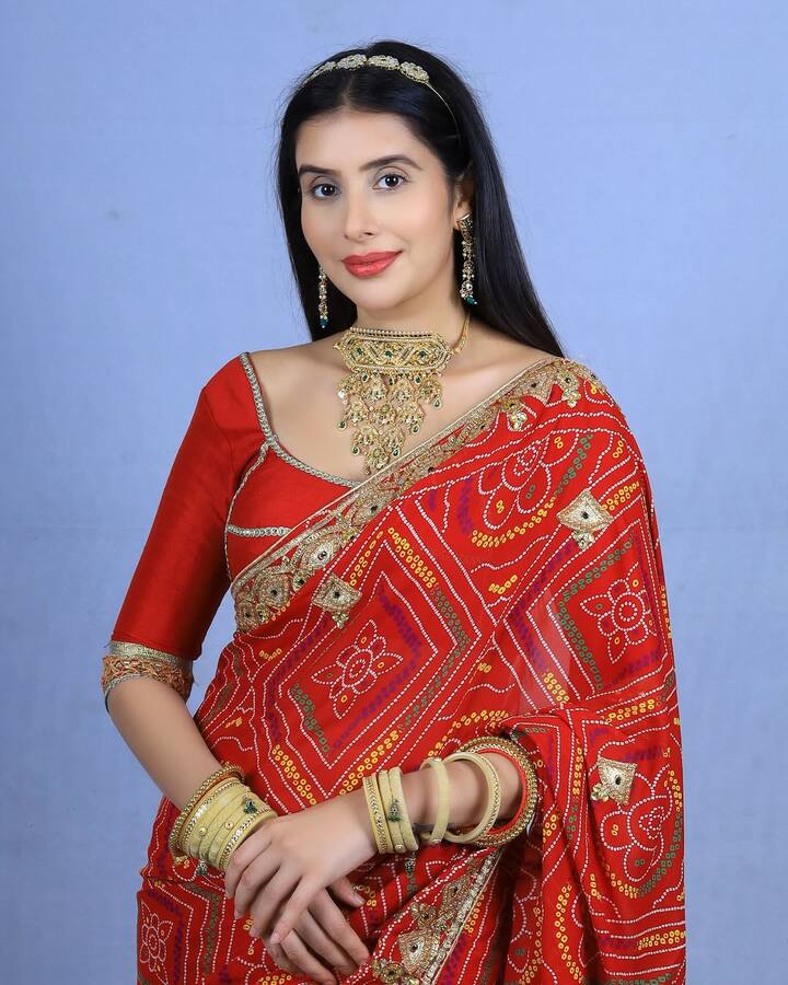 रिपोर्ट के अनुसार चारु और नीरज ने सगाई भी कर ली थी. जब इनकी सगाई की तस्वीरें सोशल मीडिया पर वायरल हुई तो लोगों ने उन्हें काफी ट्रोल किया था.