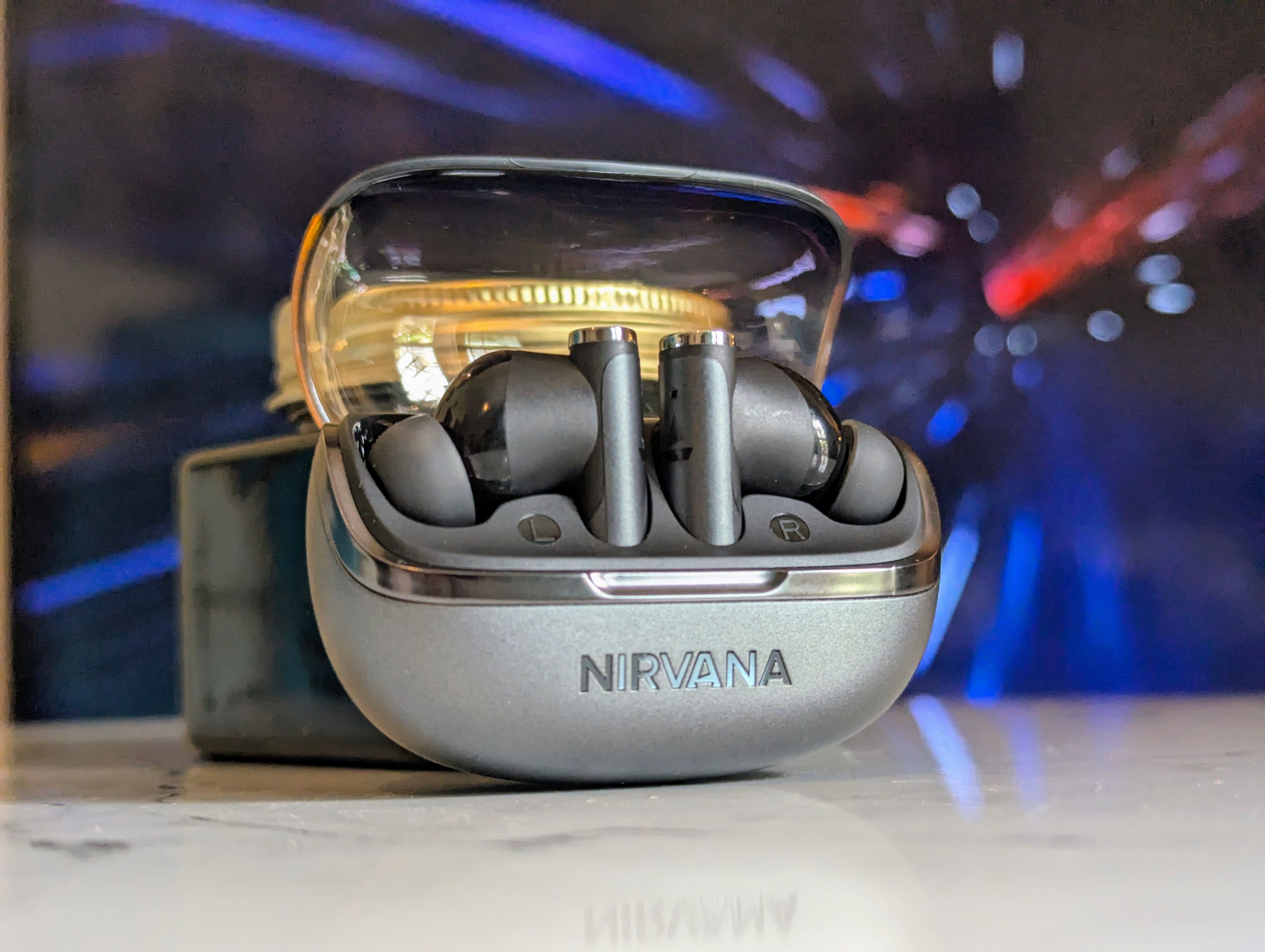 Boat Nirvana Zenith Pro Review: Big Sound, Bigger Battery, Small Price, Smaller Expectations