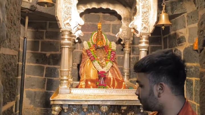 तुळजाभवानी देवीच्या इतर धार्मिक विधी, सिंहासन पूजा, अभिषेक पूजा नियमित सुरू राहणार असल्याची माहिती मंदिर संस्थानकडून देण्यात आली आहे.