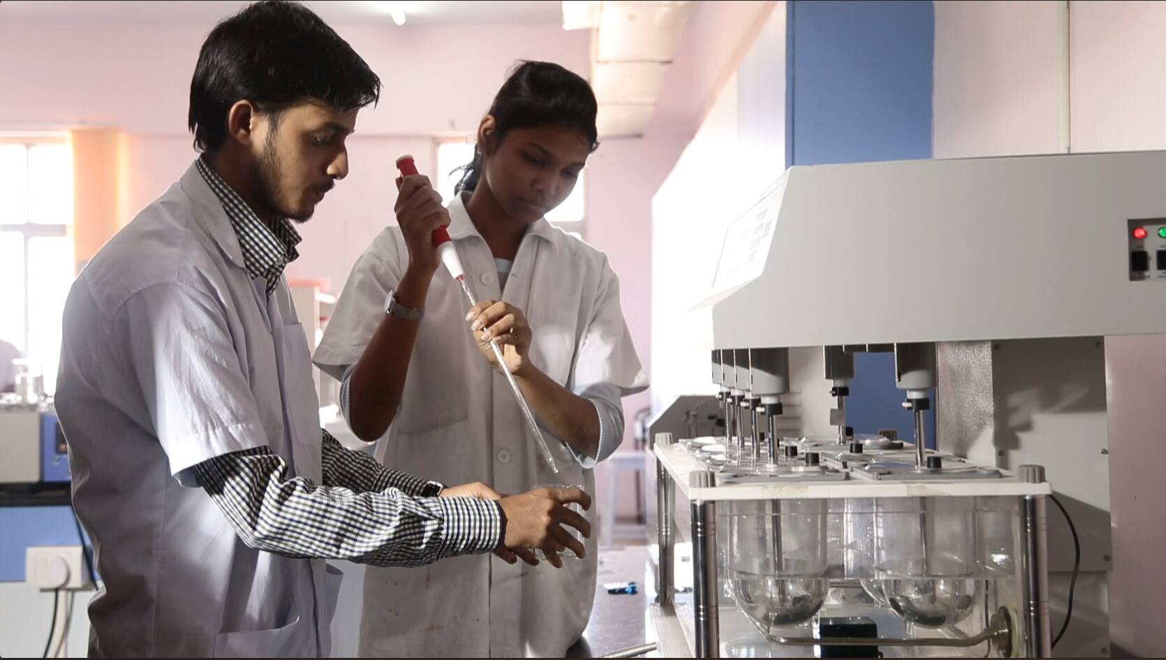 অ্যাডামাস ইউনিভার্সিটি : NAAC A স্বীকৃতির পাশাপাশি অ্যাকাডেমিক উৎকর্ষতার বেঞ্চমার্ক এই প্রতিষ্ঠান