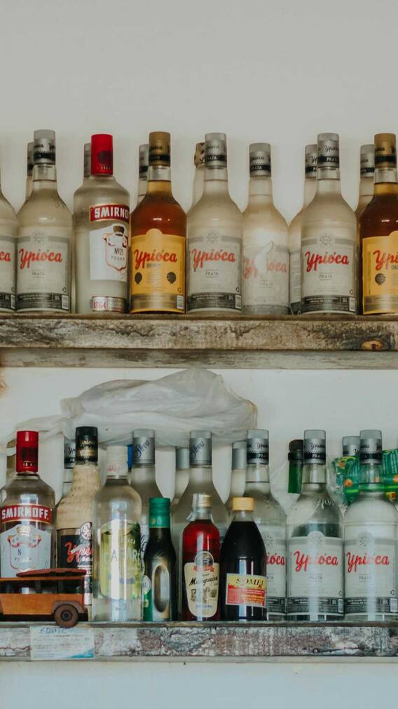 शराब की दुकान खोलने के लिए लाइसेंस कैसे मिलता है?