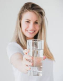 ਪੇਟ, ਬੀਪੀ ਅਤੇ ਗਲੇ ਲਈ ਫਾਇਦੇਮੰਦ ਇਹ ਚਮਤਕਾਰੀ ਪਾਣੀ, ਇੰਝ ਕਰੋ ਘਰ 'ਚ ਤਿਆਰ, ਜਾਣੋ ਸੇਵਨ ਦਾ ਸਹੀ ਤਰੀਕਾ