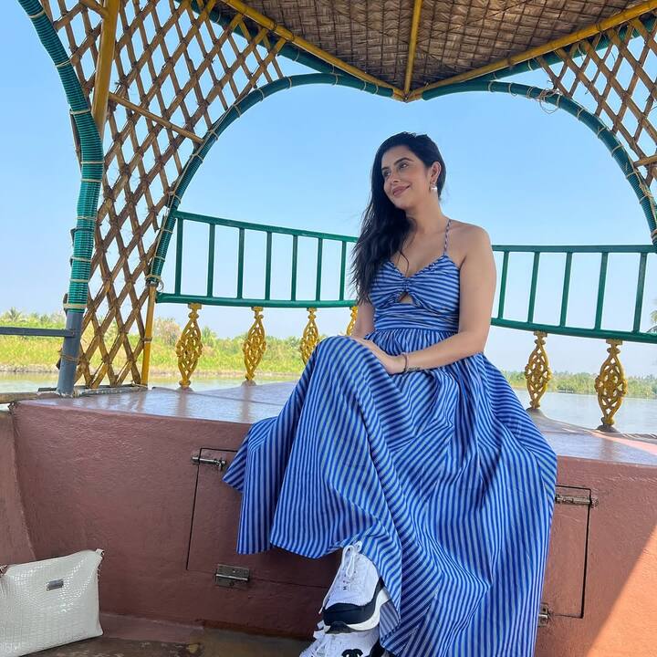 इस शो में चारु के भाई की भूमिका नीरज मालवीय ने निभाया था. शो में साथ काम करते-करते दोनों एक दूसरे के करीब आ गए थे और प्यार हो गया था.