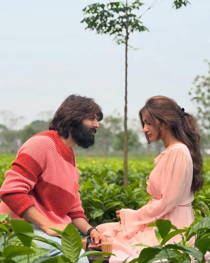 Karthik Aryan and Srileela's film 'Aashiqui 3' is getting tremendous craze. However, the makers have not yet announced any announcement regarding the title of the film. Srilila is going to make her Bollywood debut through this film.