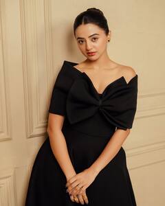 हेली शाह से काम के बदले हुई पैसों की डिमांड, डायरेक्टर ने कर दी गंदी हरकत, छलका दर्द