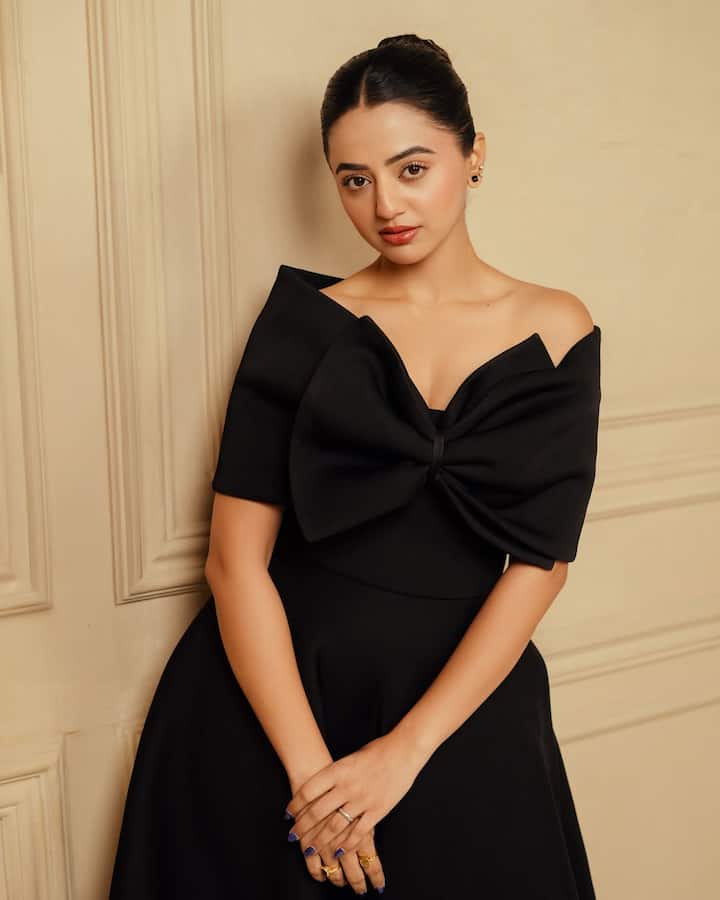 फ्री प्रेस जर्नल से बात करते हुए हेली ने कहा कि करियर के शुरुआती दौर में वो अपनी मां के संग ऑडिशन देने गई थीं. उस दौरान उनके संग एक घटना हुई थी.