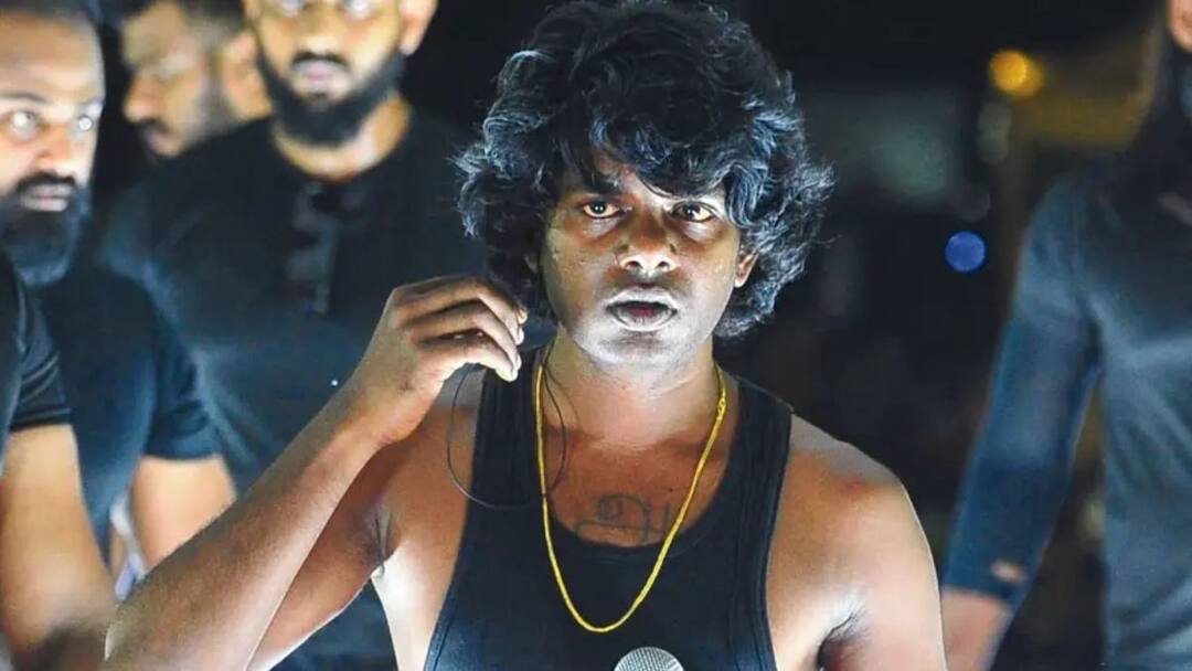 பிரபல ராப் பாடகர் மீது பாலியல் புகார்.. பலமுறை இளம்பெண்ணுடன் உடலுறவு.. மெளனம் காக்கும் வேடன்!