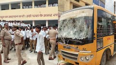 महराजगंज में शिक्षक को बर्खास्त करने पर उग्र हुए छात्र, स्कूल बस और प्रिंसिपल की कार में तोड़फोड़