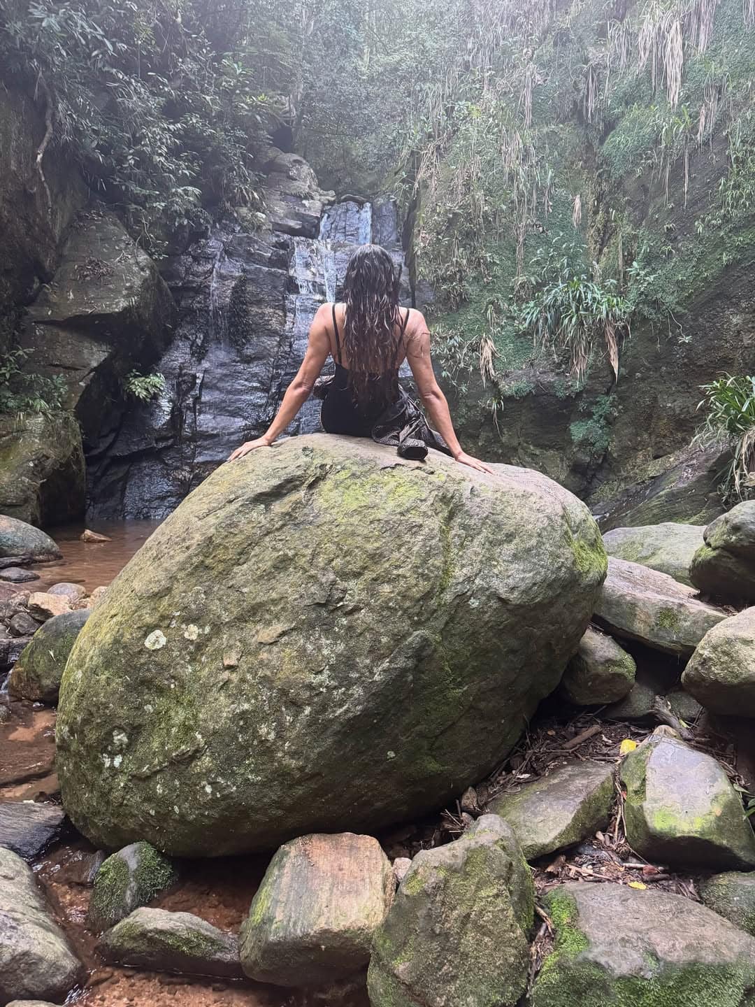 The actress has shared many of her pictures on Instagram account. In the pictures, the actress's very beautiful and glamorous avatar was seen.