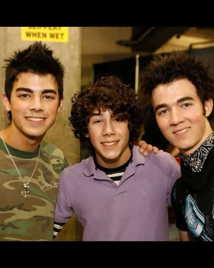 The final image in the post triggered nostalgic emotions among fans, reminding them of the Jonas family's close-knit bond over the years.