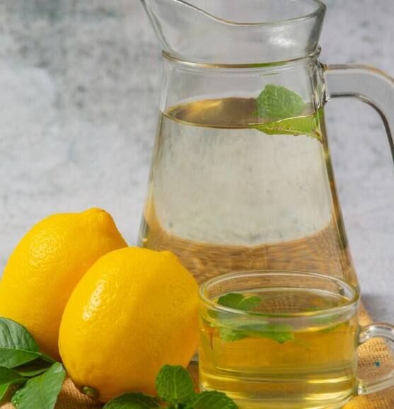 ਨਿੰਬੂ ਪਾਣੀ ਖਾਲੀ ਪੇਟ ਪੀਣ ਤੋਂ ਪਹਿਲਾਂ ਇਹ ਗੱਲਾਂ ਜ਼ਰੂਰ ਜਾਣੋ! ਕੀਤੇ ਫਾਇਦੇ ਦੀ ਥਾਂ ਕਰਵਾ ਨਾ ਬੈਠਣਾ ਆਪਣਾ ਨੁਕਸਾਨ