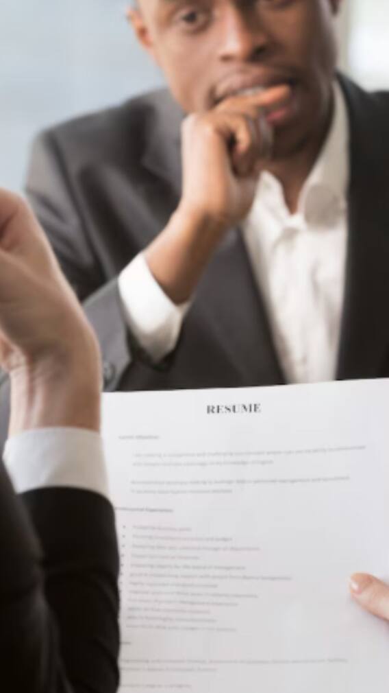 শুধু ঝকঝকে রেজাল্ট থাকলেই হল না, চাকরির জন্য আর যে যে বিষয়ে নজর দেওয়া জরুরি