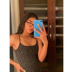 करिश्मा कपूर की बेटी समायरा है स्टारकिड्स से अलग, पापा से थी खास बॉन्डिंग