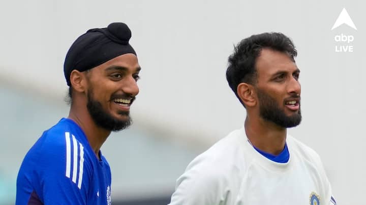 বুমরার পরিবর্তে পঞ্চম টেস্টে অর্শদীপও খেলতে পারেন। ফাস্টবোলার চতুর্থ টেস্টে চোটের কারণে বাইরে ছিলেন। অনুশীলনের সময় হাতে বল লাগার কারণে তার চোট লেগেছিল। যদি তিনি দ্য ওভালে খেলার সুযোগ পান তবে এটি তাঁর অভিষেক টেস্ট হবে।