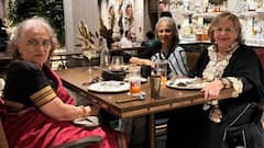 'Jab We Met': Asha Parekh Enjoys A Cozy Get-Together With Helen And Waheeda Rehman