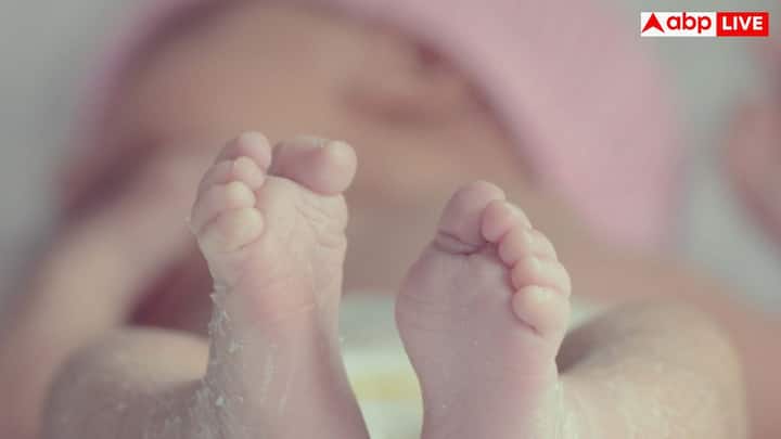 अगर बच्चे में ऐसे लक्षण दिखें तो तुरंत बाल रोग विशेषज्ञ से सलाह लें. फिजियोथेरेपी और नियमित एक्सरसाइज से काफी हद तक सुधार हो सकता है.