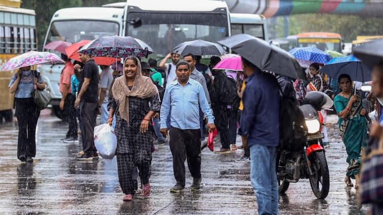 UP Weather 1 August IMD Predicts Thunderstorm Heavy Rain in Many Districts Today UP Weather: यूपी के इन जिलों में आज तेज बारिश और वज्रपात की चेतावनी, आपके शहर में कैसा रहेगा मौसम?