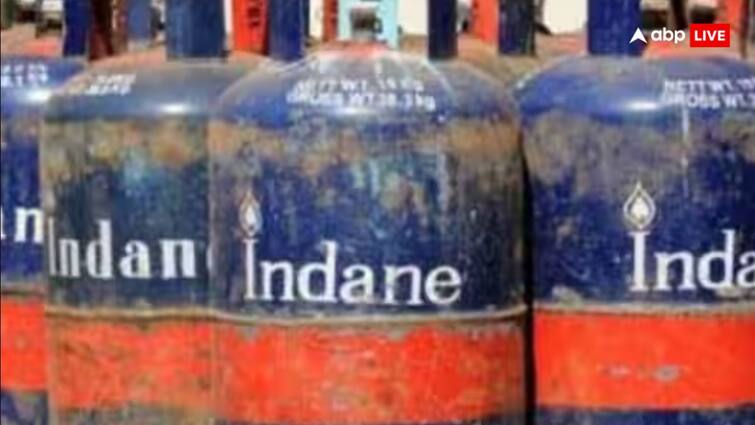 LPG सिलेंडर हुआ सस्ता, रक्षाबंधन से पहले आम लोगों को सरकार ने दी राहत, जानें आपके शहर का ताजा रेट Commerical LPG Cylinder Rate cut by fifty eight rupee and fifty Paise from 1 August 2025 LPG सिलेंडर हुआ सस्ता, रक्षाबंधन से पहले आम लोगों को सरकार ने दी राहत, जानें आपके शहर का ताजा रेट